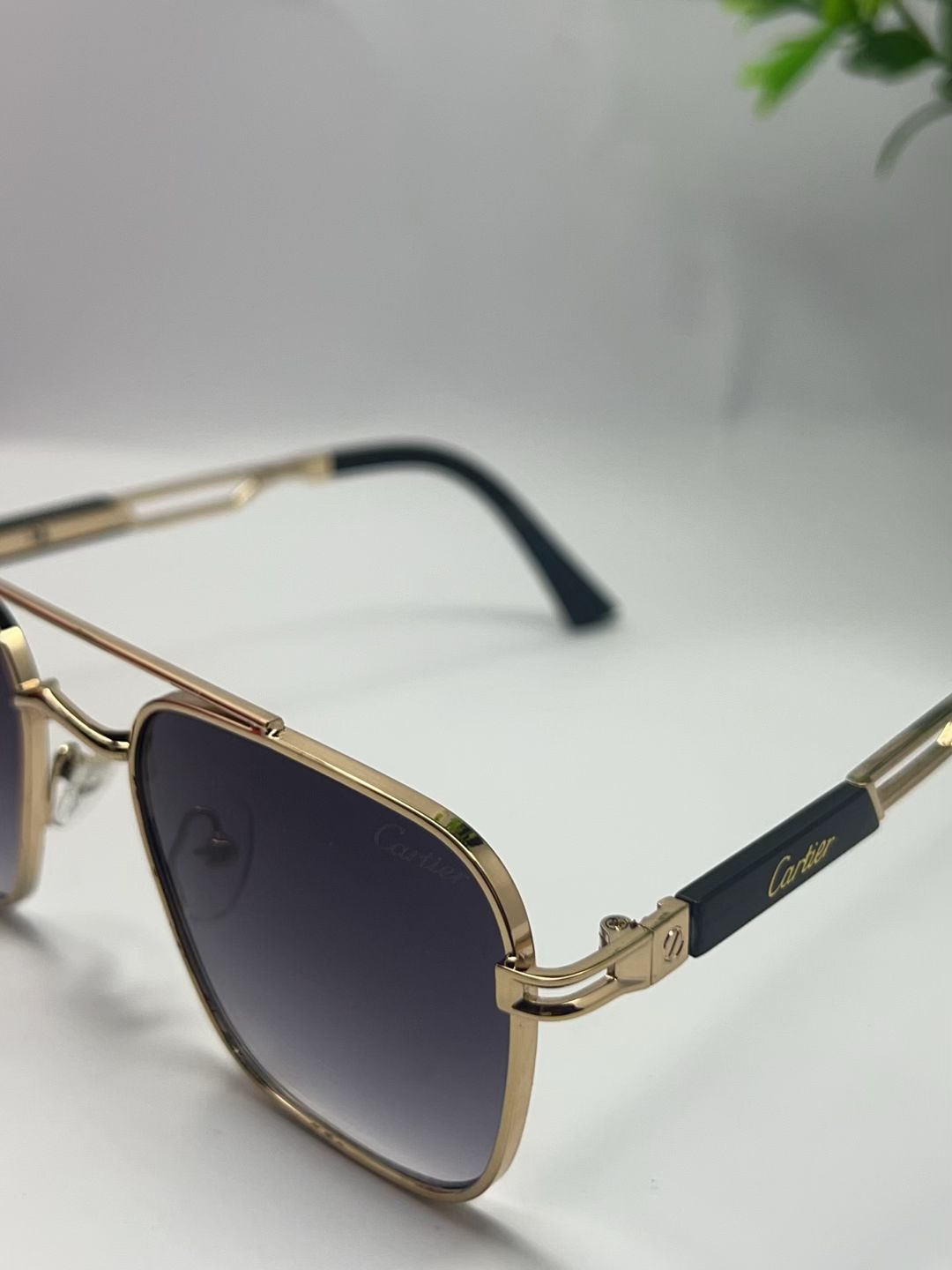 Alleerans Santos Square Gold Frame Luxury Sunglasses – Gradient Grey